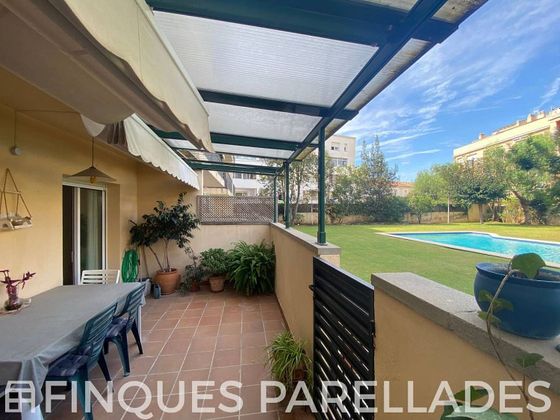 Foto 2 de Pis en venda a Sant Pere de Ribes Centro de 3 habitacions amb terrassa i piscina