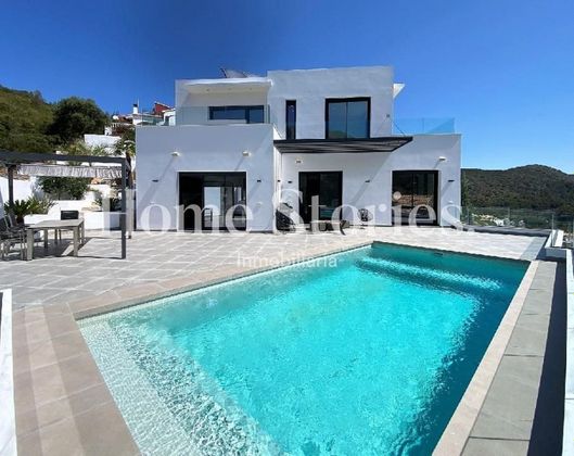 Foto 1 de Xalet en venda a Adsubia de 5 habitacions amb terrassa i piscina