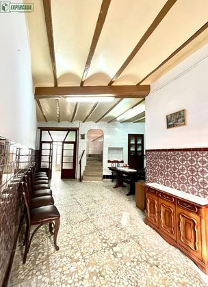 Foto 1 de Xalet en venda a Centro - Chiva de 4 habitacions amb terrassa