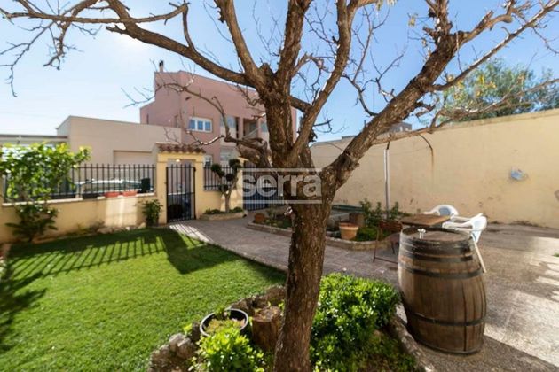 Foto 2 de Casa en venda a Sant Cugat Sesgarrigues de 6 habitacions amb terrassa i garatge