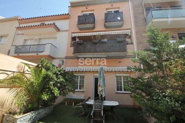 Foto 1 de Casa en venta en Santa Margarida i els Monjos de 4 habitaciones con terraza y garaje