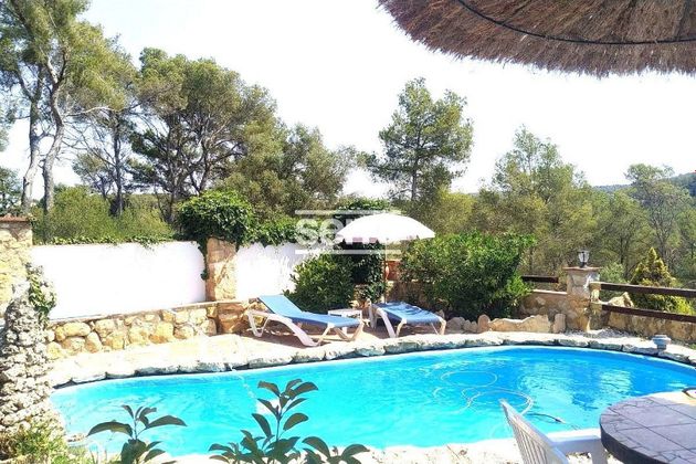 Foto 1 de Casa en venda a Castellet i la Gornal de 4 habitacions amb terrassa i piscina