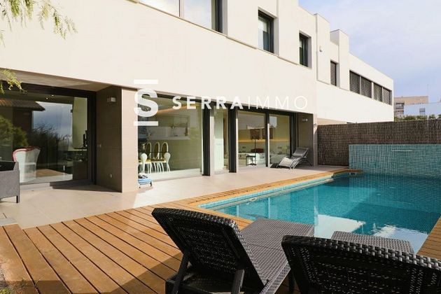 Foto 2 de Casa en venda a Sant Julià - El Pla del Diable de 5 habitacions amb terrassa i piscina