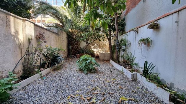 Foto 2 de Chalet en venta en Sant Andreu de Palomar de 8 habitaciones con terraza y jardín