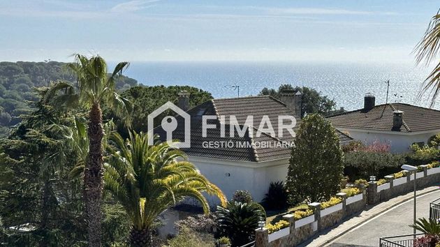 Foto 1 de Chalet en venta en Sant Pol de Mar de 3 habitaciones con terraza y garaje