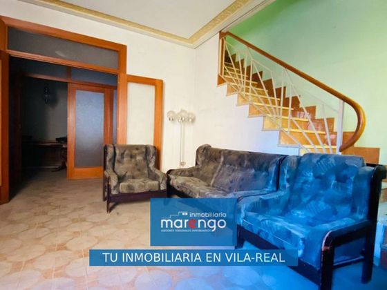 Foto 1 de Casa adossada en venda a Centro - Villarreal de 6 habitacions amb terrassa
