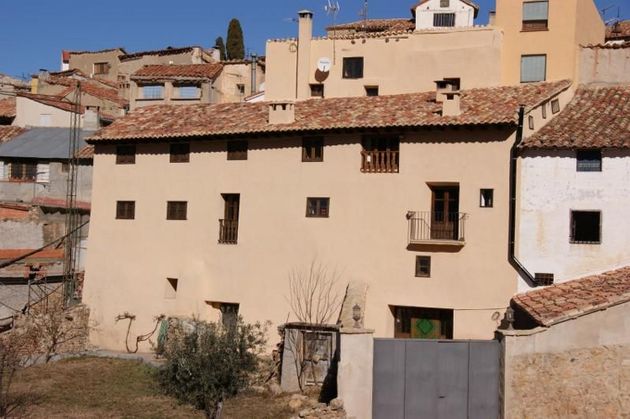 Foto 1 de Casa en venda a plaza Mayor de 17 habitacions amb terrassa i garatge