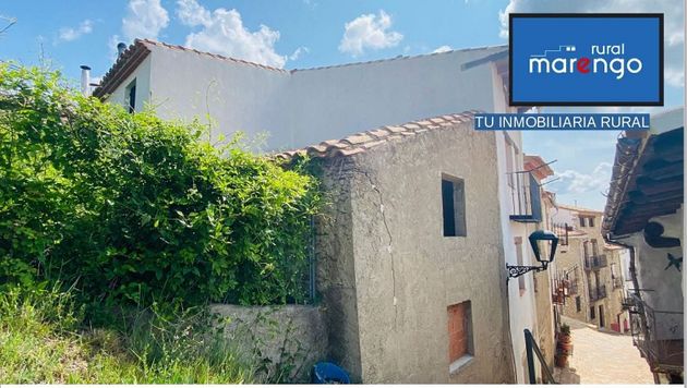 Foto 1 de Casa adossada en venda a Ares del Maestre de 3 habitacions i 105 m²