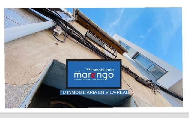Foto 1 de Casa adossada en venda a Centro - Villarreal de 4 habitacions amb terrassa i balcó