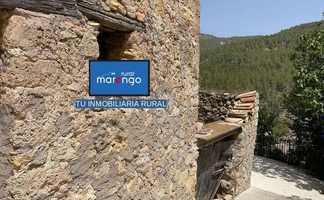 Foto 2 de Casa adossada en venda a Puebla de Arenoso de 2 habitacions amb terrassa i balcó