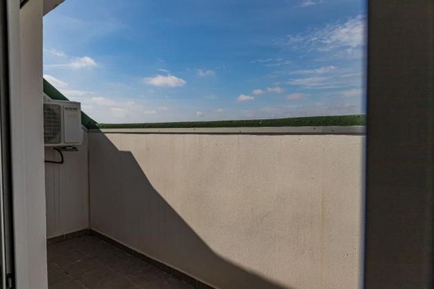 Foto 2 de Venta de piso en Avda. Alemania - Italia de 4 habitaciones con terraza y garaje