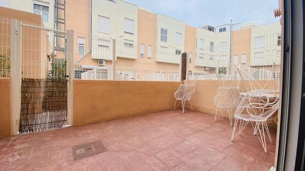 Foto 2 de Venta de casa en Madrigal de 3 habitaciones con terraza y piscina