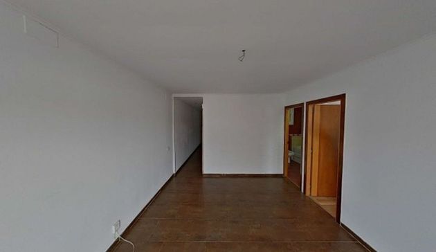 Foto 2 de Venta de piso en Riera de 2 habitaciones con balcón