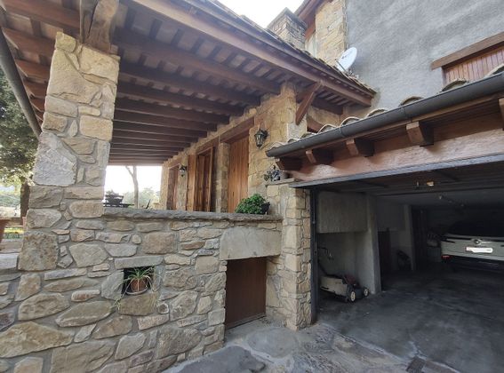 Foto 2 de Chalet en venta en calle Sant Bartomeu de 5 habitaciones con terraza y piscina