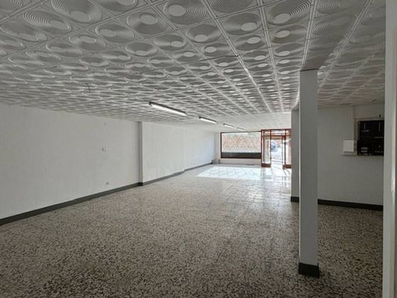 Foto 1 de Alquiler de local en calle De Les Escoles Pies de 112 m²