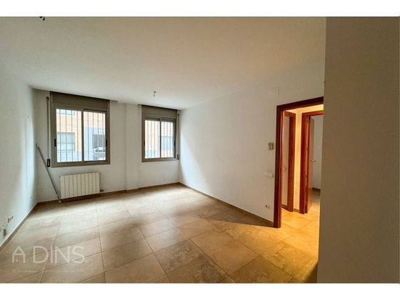 Foto 1 de Venta de piso en calle De Les Escoles Pies de 2 habitaciones con garaje y aire acondicionado