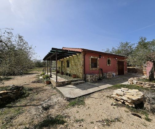Foto 2 de Casa en venta en Perelló, el (Tar) de 4 habitaciones con terraza y jardín