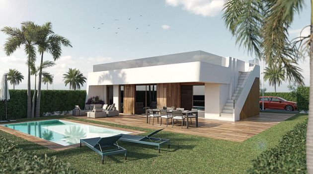 Foto 1 de Venta de casa en Condado de Alhama de 3 habitaciones con terraza y piscina