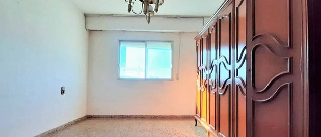 Foto 2 de Pis en venda a avenida Diputación Provincial de 3 habitacions amb ascensor