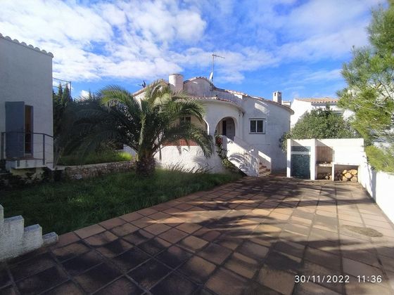 Foto 1 de Xalet en venda a Oliva pueblo de 4 habitacions amb terrassa i garatge