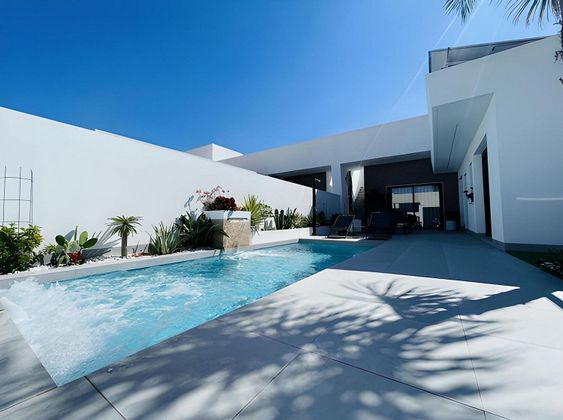 Foto 1 de Xalet en venda a Jimenado de 2 habitacions amb terrassa i piscina