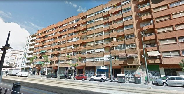 Foto 2 de Local en venda a calle De Fra Pere Vives de 224 m²