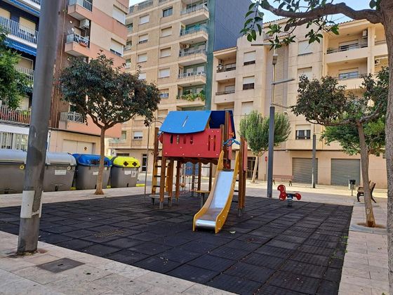 Foto 1 de Pis en venda a Casco Urbano de 4 habitacions amb balcó i calefacció