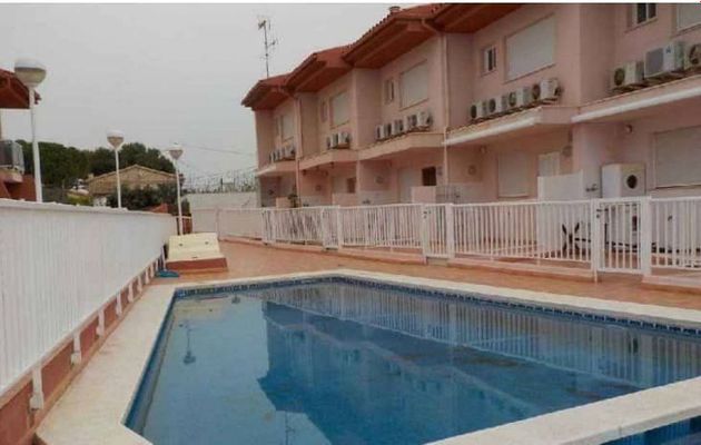 Foto 2 de Casa en venda a avenida De la Mediterránea de 3 habitacions amb terrassa i piscina