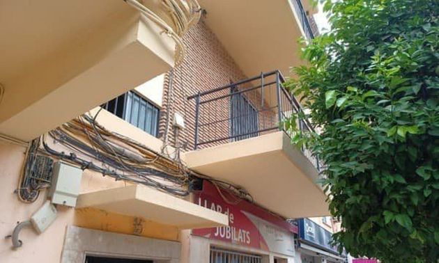Foto 1 de Venta de piso en avenida Del Parc de 3 habitaciones con balcón