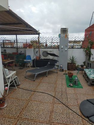 Foto 2 de Àtic en venda a Centro - Casco antiguo de 3 habitacions amb terrassa i garatge