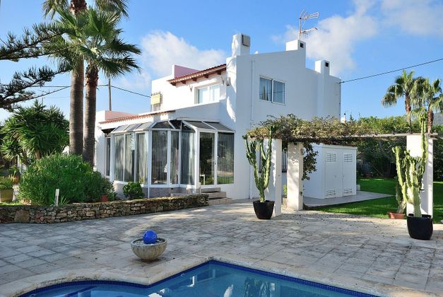 Foto 2 de Chalet en venta en Sant Josep de sa Talaia de 4 habitaciones con terraza y piscina