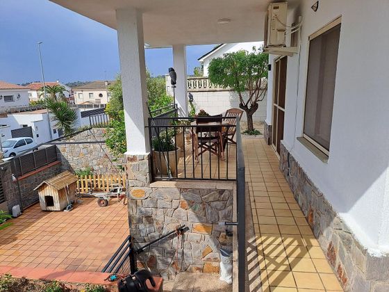 Foto 2 de Venta de casa en Polinyà de 5 habitaciones con terraza y piscina