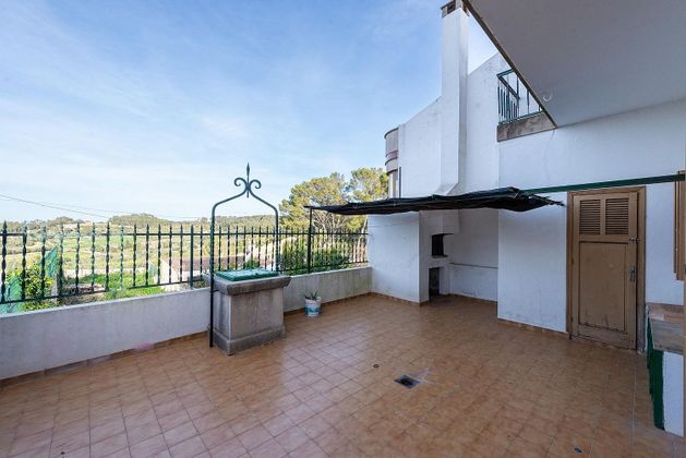 Foto 2 de Casa en venta en Costitx de 3 habitaciones con terraza y jardín