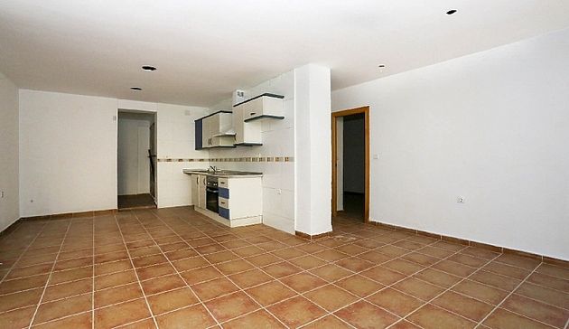 Foto 1 de Venta de piso en Benicalap de 3 habitaciones y 67 m²