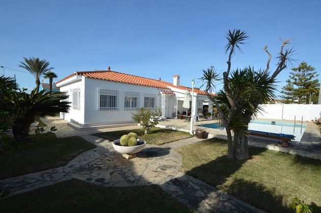 Foto 2 de Chalet en venta en Costa Norte de 3 habitaciones con terraza y piscina