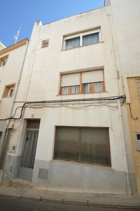 Foto 1 de Casa en venta en Cervera del Maestre de 5 habitaciones con terraza y calefacción