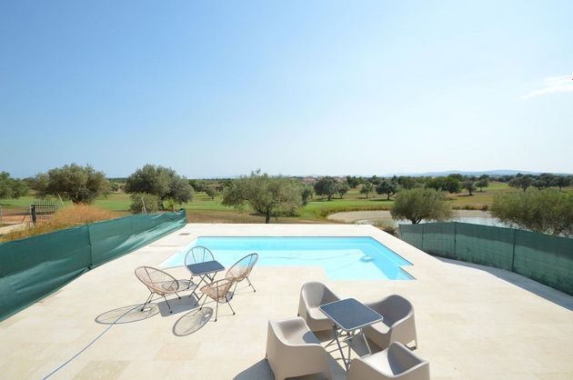 Foto 2 de Venta de casa en San Jorge de 4 habitaciones con terraza y piscina