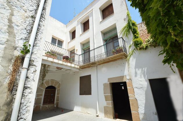 Foto 1 de Casa adossada en venda a calle Carme de 6 habitacions amb terrassa i balcó