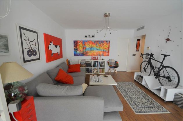 Foto 2 de Pis en venda a Les Salines de 4 habitacions amb terrassa i garatge
