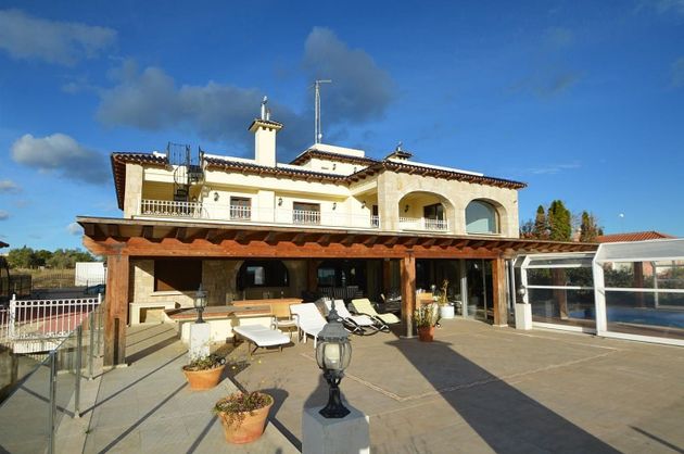 Foto 1 de Venta de chalet en San Jorge de 7 habitaciones con terraza y piscina