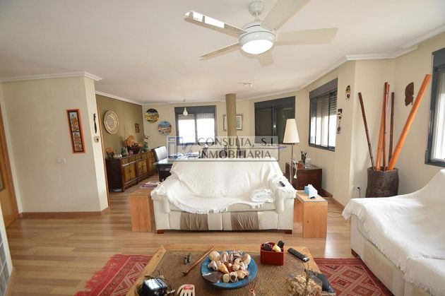 Foto 2 de Piso en venta en Casco Urbano de 4 habitaciones con garaje y aire acondicionado