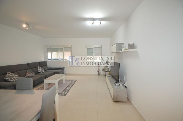 Foto 2 de Pis en venda a Casco Urbano de 3 habitacions amb terrassa i garatge