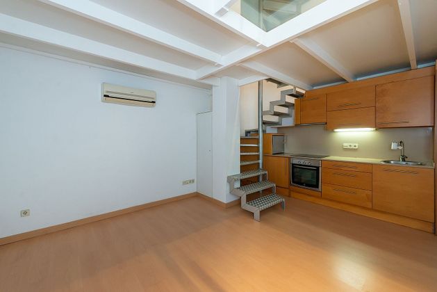 Foto 2 de Venta de casa adosada en Vila de Gràcia de 1 habitación con terraza y aire acondicionado