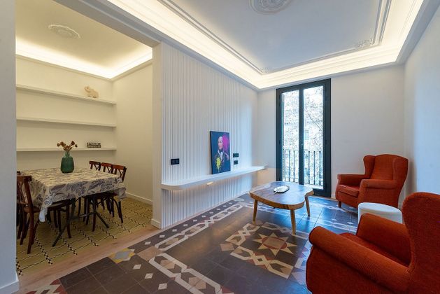 Foto 1 de Pis en venda a ronda De Sant Pau de 3 habitacions amb balcó i aire acondicionat