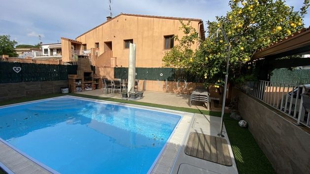 Foto 1 de Casa en venda a avenida Puigcerver de 3 habitacions amb terrassa i piscina