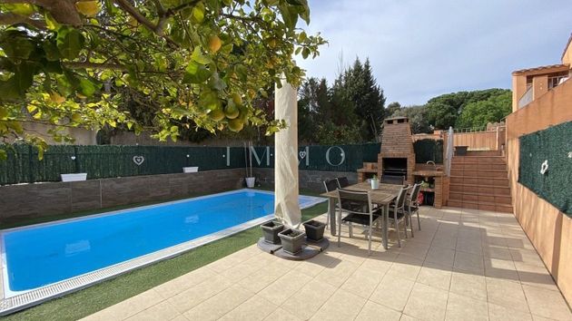 Foto 2 de Casa en venda a avenida Puigcerver de 3 habitacions amb terrassa i piscina