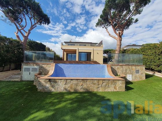 Foto 2 de Xalet en venda a Barri de Tueda de 4 habitacions amb terrassa i piscina
