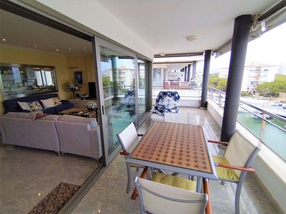Foto 2 de Piso en venta en calle Punta Prima de 1 habitación con terraza y piscina