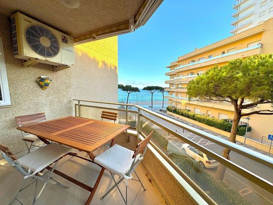 Foto 1 de Pis en venda a calle Sant Sebastià de 2 habitacions amb terrassa i piscina