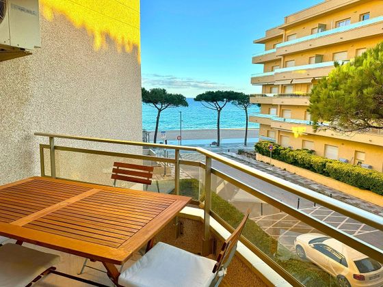 Foto 2 de Pis en venda a calle Sant Sebastià de 2 habitacions amb terrassa i piscina